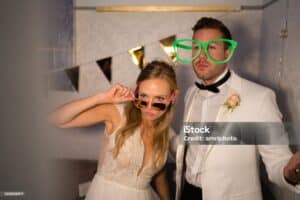 Diferencia entre un fotomatón de boda y de eventos de empresa